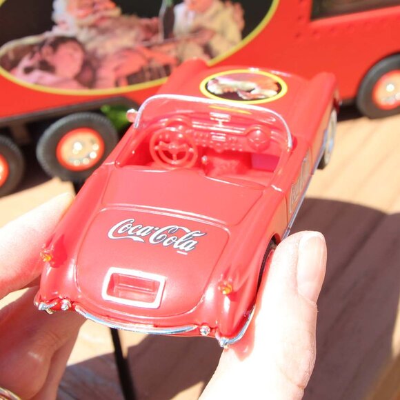 Coca-Cola Carrier Semi Truck W/1953 Corvette 1999 Holiday Limited Edition *READ* - Picture 9 of 17